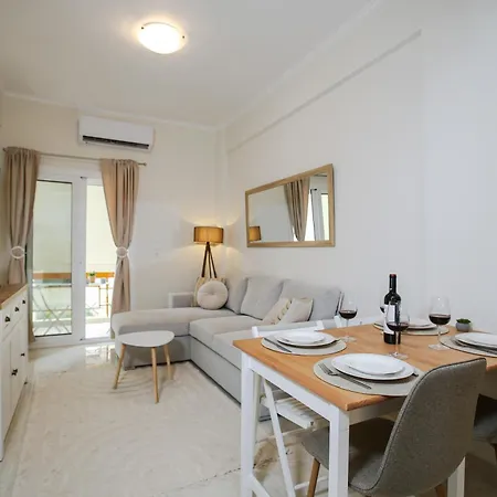 Kamena Elegance * Kamena Vourla