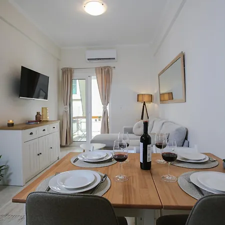 Kamena Elegance Apartment